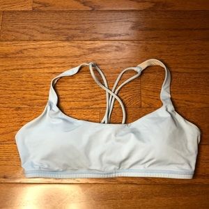 Lululemon free to be bra